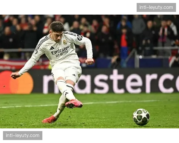 巴尔韦德九球九助 皇马中场核心数据全面